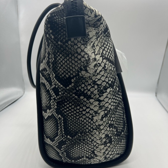 THACKER TERY TOTE BLACK & WHITE PYTHON NEW WITH TAG MSRP$199 - Picture 6 of 8